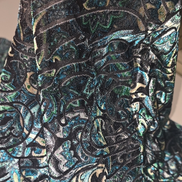 Catherines Black and Teal Iridescent 3X Burout Blouse - Picture 9 of 9